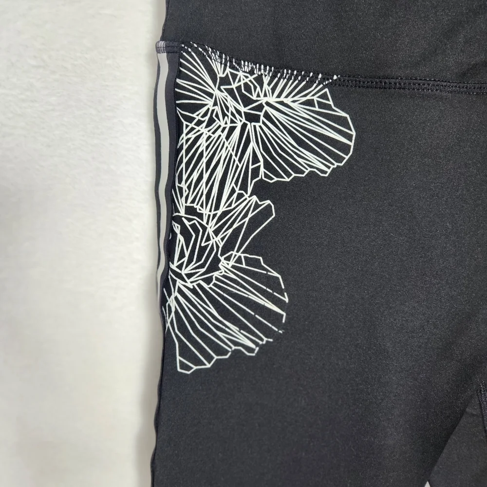 Calvin Klein Performance Wick  YOGA Leggings Joggers Size Medium NWOT